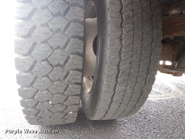 image for item DH5114 2014 Ford F450 Super Duty XL  bucket truck