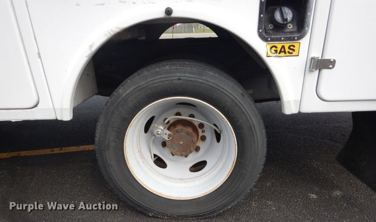 image for item DH5114 2014 Ford F450 Super Duty XL  bucket truck