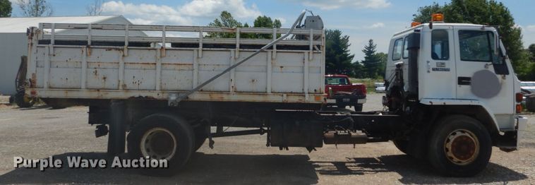 image for item DH5118 1991 Chevrolet Tiltmaster  dump truck