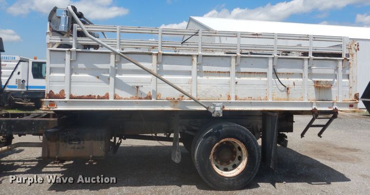 image for item DH5118 1991 Chevrolet Tiltmaster  dump truck