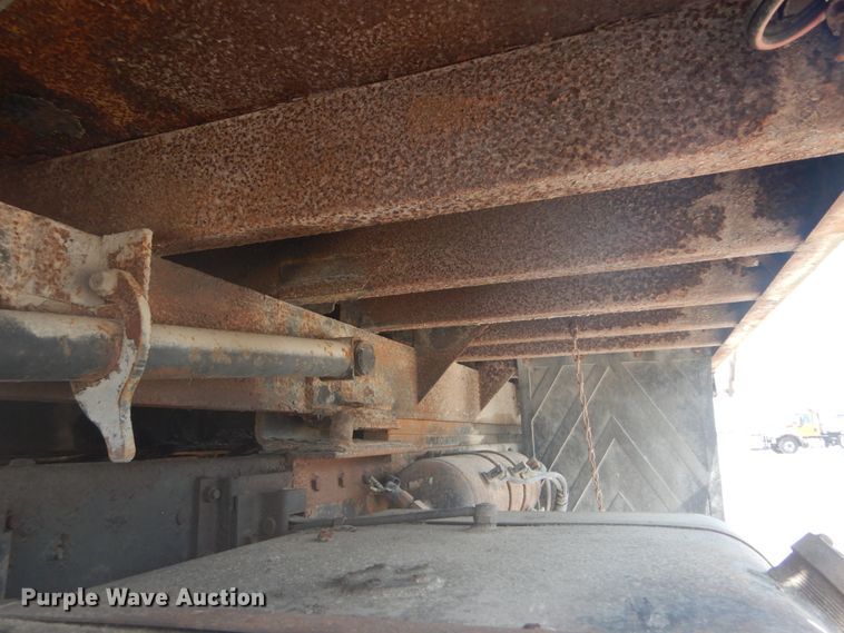 image for item DH5118 1991 Chevrolet Tiltmaster  dump truck