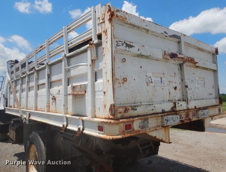 image for item DH5118 1991 Chevrolet Tiltmaster  dump truck
