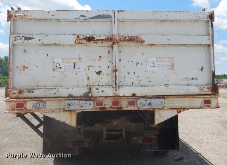 image for item DH5118 1991 Chevrolet Tiltmaster  dump truck