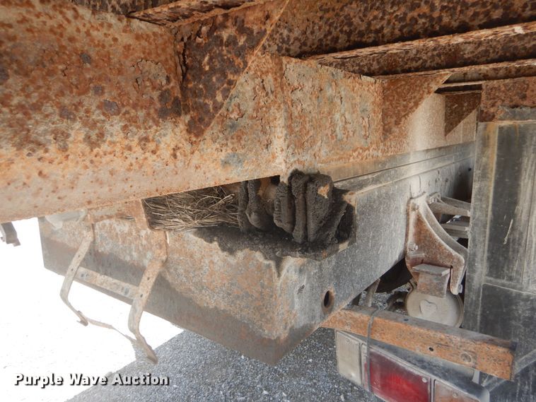 image for item DH5118 1991 Chevrolet Tiltmaster  dump truck