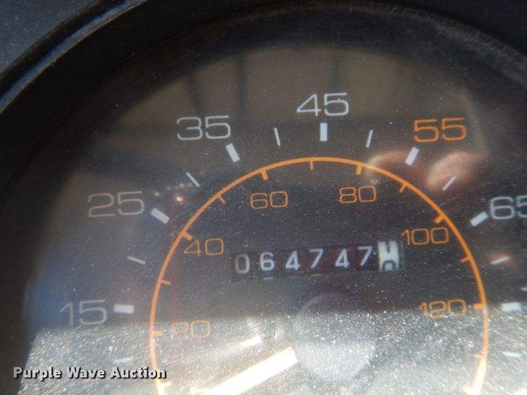 image for item DH5118 1991 Chevrolet Tiltmaster  dump truck