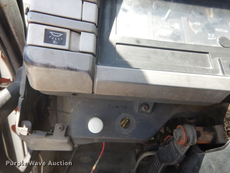 image for item DH5118 1991 Chevrolet Tiltmaster  dump truck