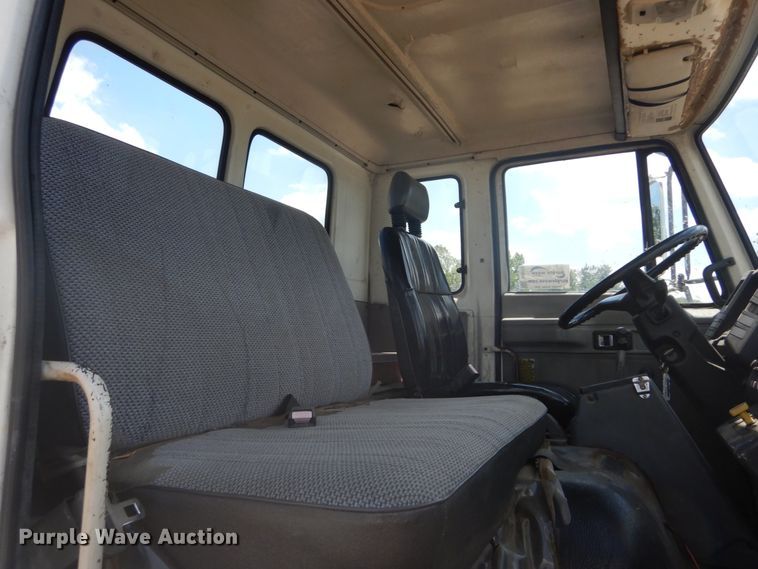 image for item DH5118 1991 Chevrolet Tiltmaster  dump truck