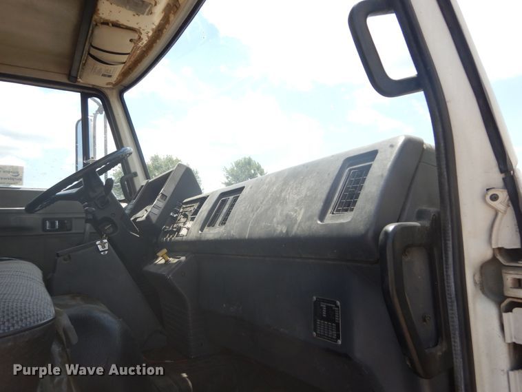 image for item DH5118 1991 Chevrolet Tiltmaster  dump truck