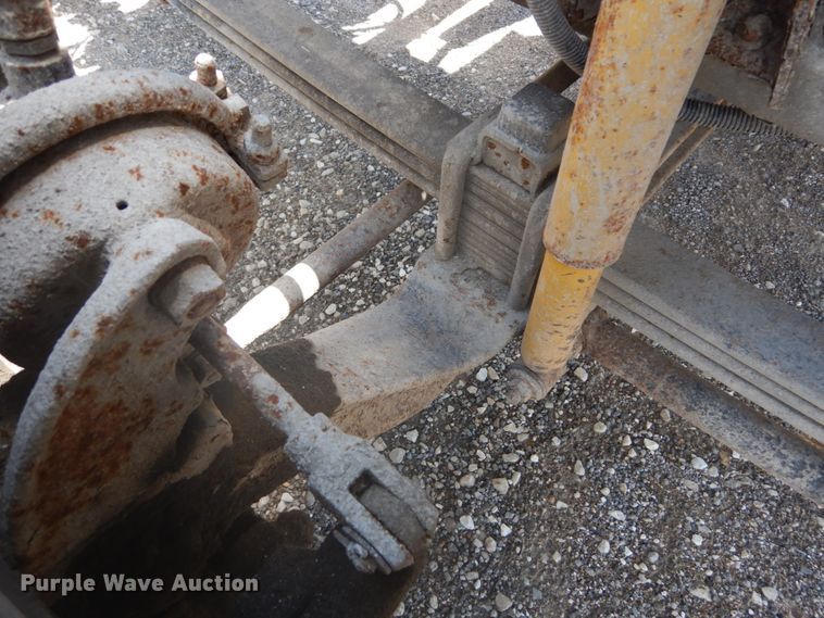 image for item DH5118 1991 Chevrolet Tiltmaster  dump truck