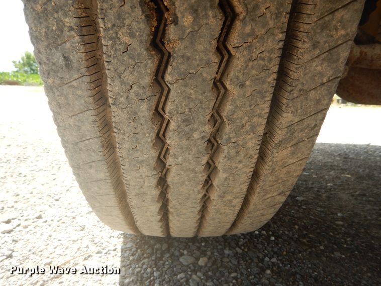 image for item DH5118 1991 Chevrolet Tiltmaster  dump truck