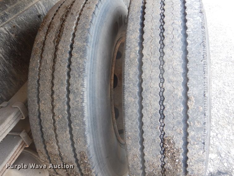 image for item DH5118 1991 Chevrolet Tiltmaster  dump truck