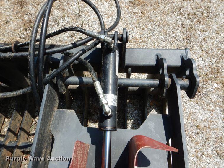 image for item DH6038 RSE 83"W skid steer grapple bucket