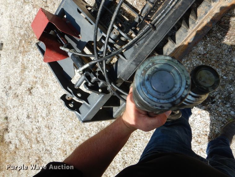 image for item DH6038 RSE 83"W skid steer grapple bucket