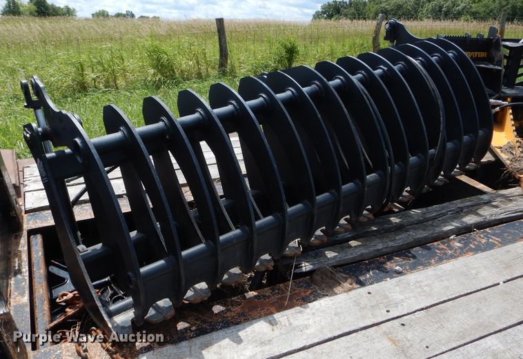 image for item DH6039 RSE 85"W skid steer grapple bucket