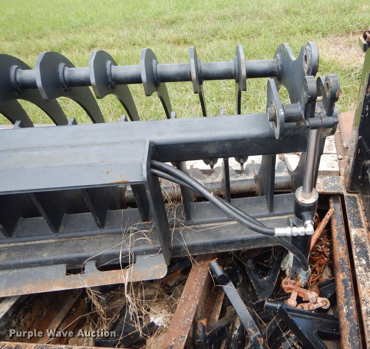 image for item DH6039 RSE 85"W skid steer grapple bucket