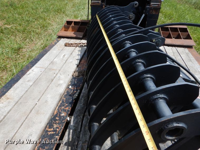 image for item DH6039 RSE 85"W skid steer grapple bucket