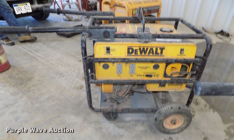 image for item DO9300 (2) DeWalt DG440B generators