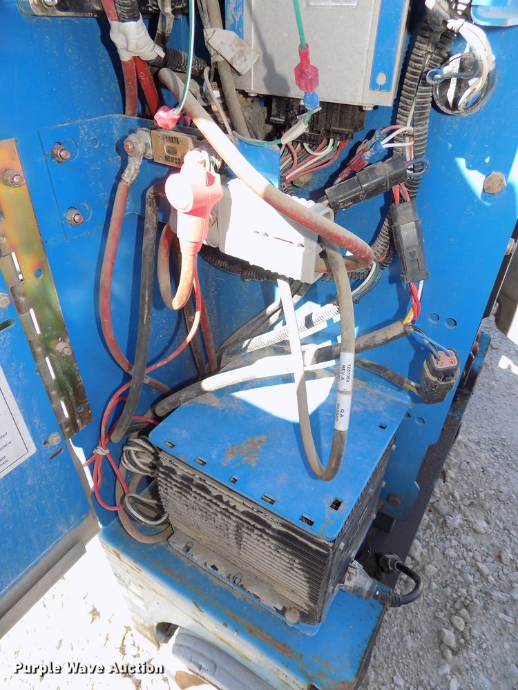 image for item DO9302 2007 Genie GR20  vertical lift