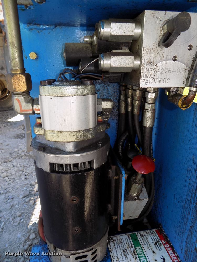 image for item DO9302 2007 Genie GR20  vertical lift