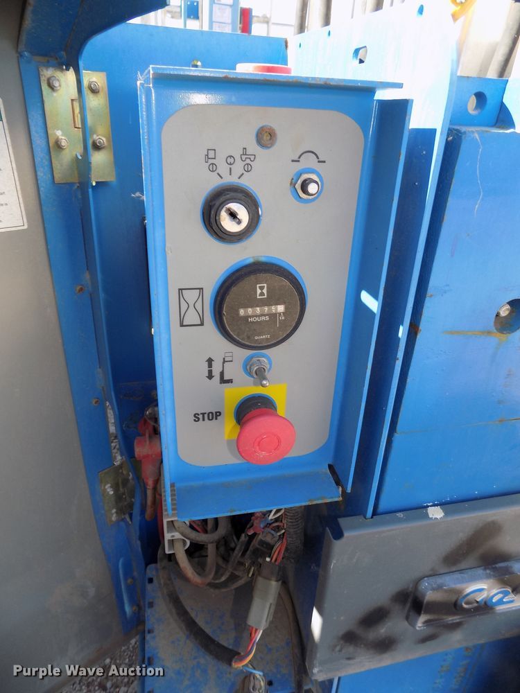 image for item DO9303 2009 Genie GR20 vertical lift