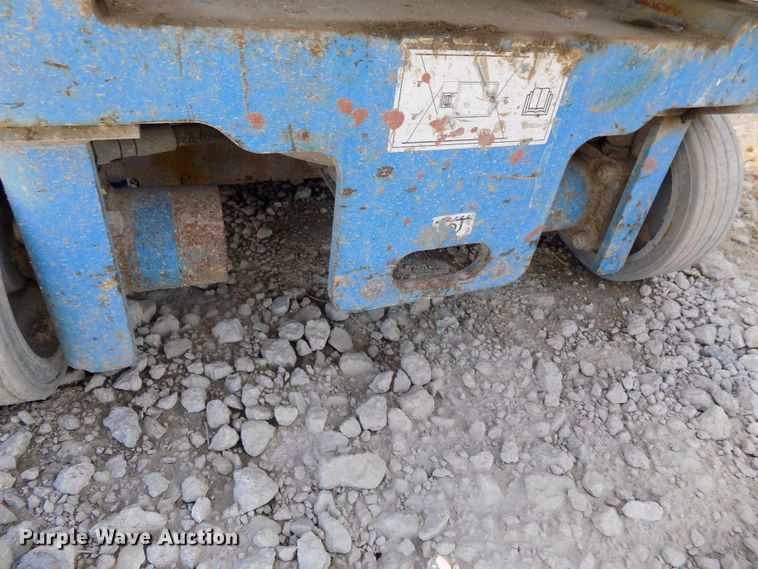 image for item DO9303 2009 Genie GR20 vertical lift