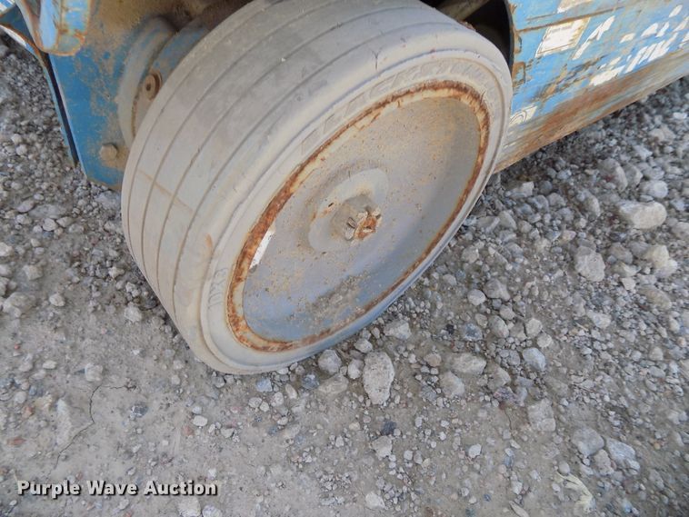 image for item DO9303 2009 Genie GR20 vertical lift