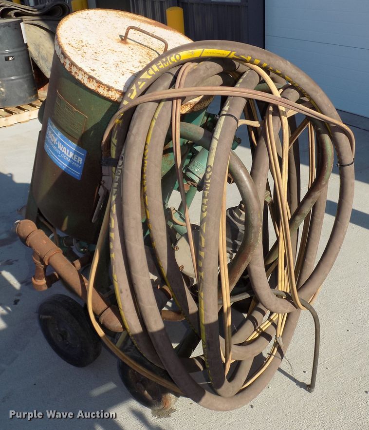 image for item DO9313 1994 Clemco 2020 sand blaster