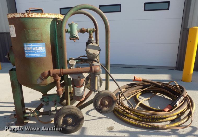 image for item DO9313 1994 Clemco 2020 sand blaster