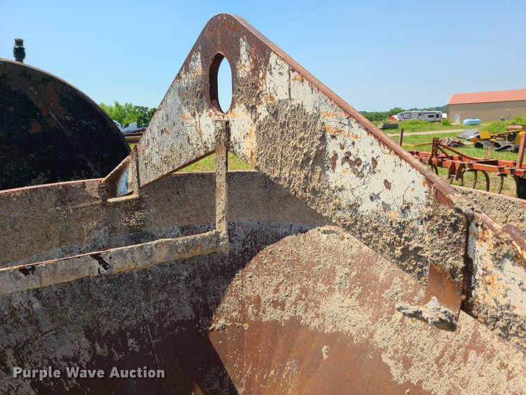 image for item EL9839 Gar-Bro concrete bucket