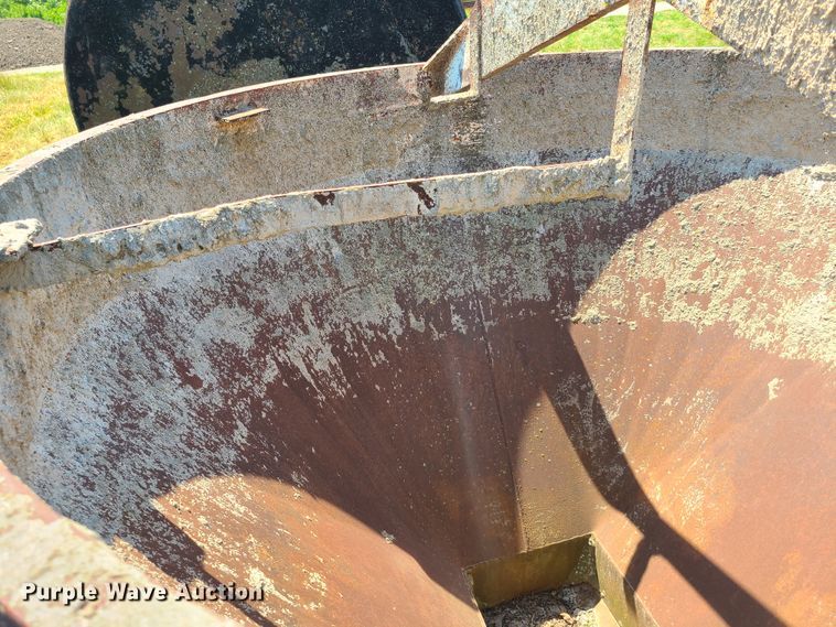 image for item EL9839 Gar-Bro concrete bucket