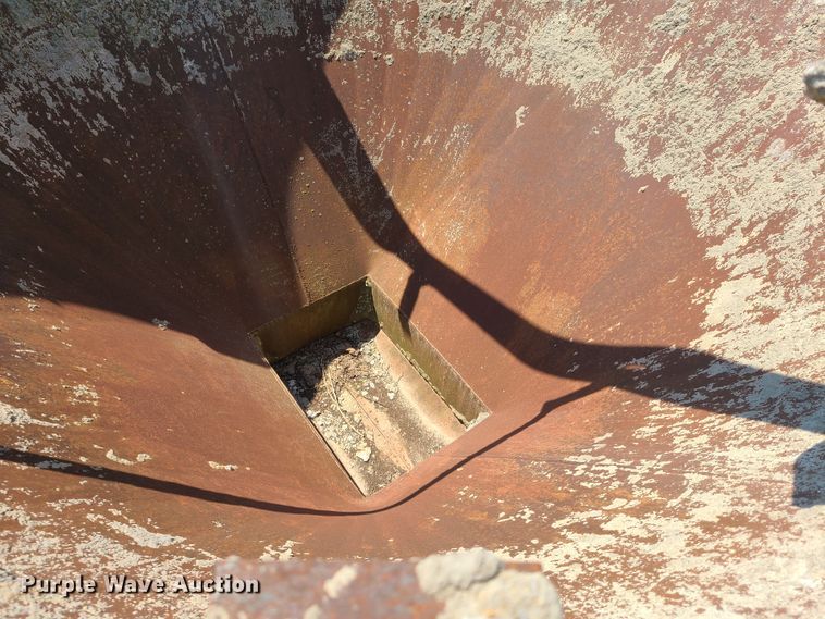 image for item EL9839 Gar-Bro concrete bucket