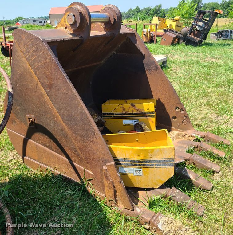 image for item EL9840 68"W excavator bucket
