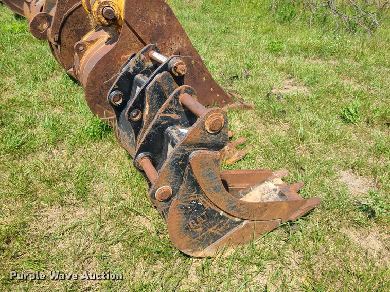 image for item EL9843 (2) Backhoe buckets