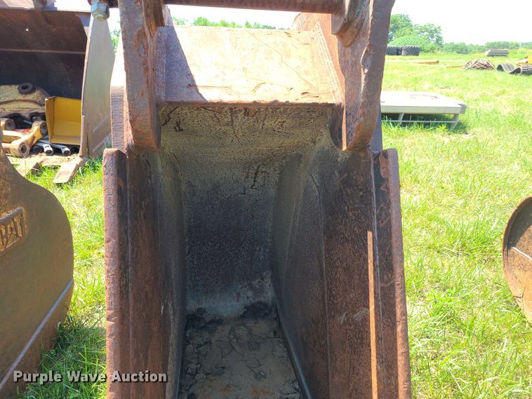 image for item EL9844 CP 24"W excavator bucket