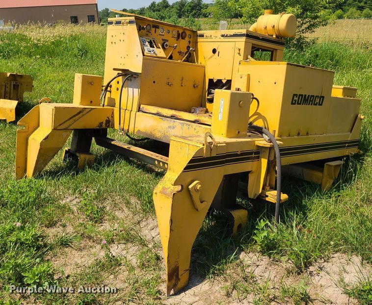 image for item EL9851 Gomaco GT6000 90 paver parts