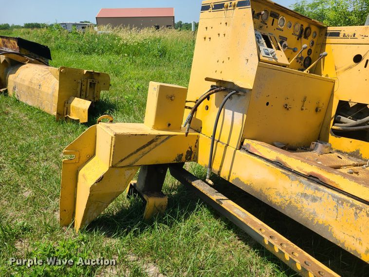 image for item EL9851 Gomaco GT6000 90 paver parts