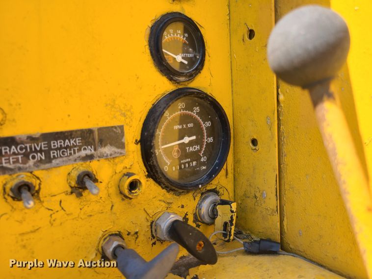 image for item EL9851 Gomaco GT6000 90 paver parts