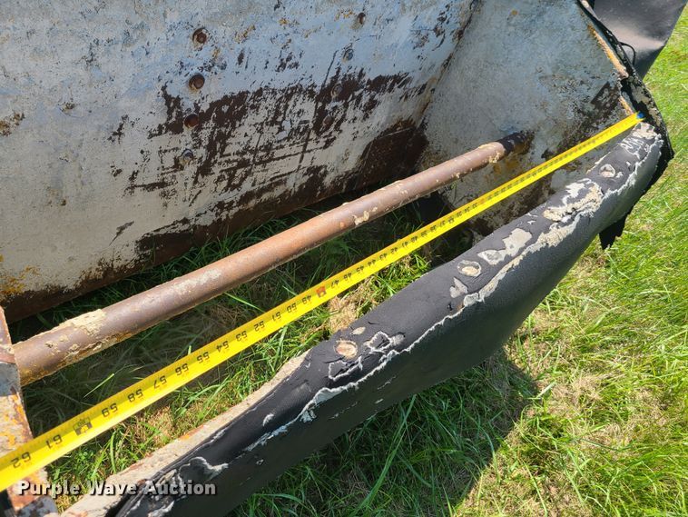 image for item EL9857 Gomaco paver fuel tank