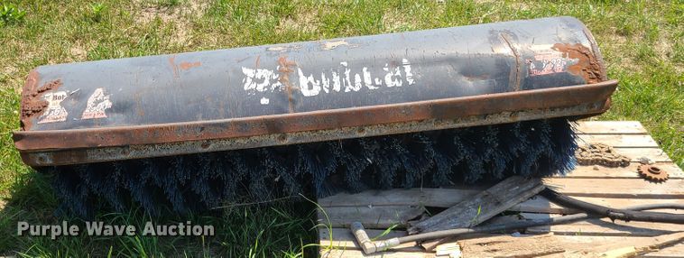 image for item EL9857 Gomaco paver fuel tank