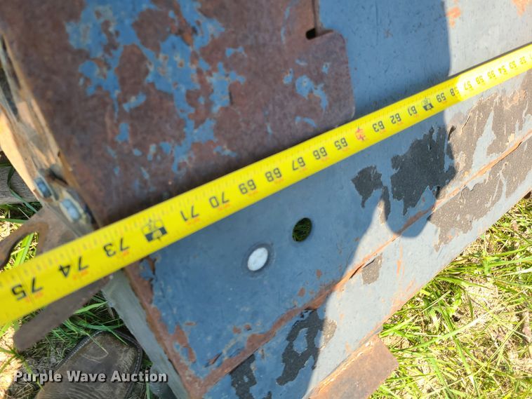 image for item EL9857 Gomaco paver fuel tank