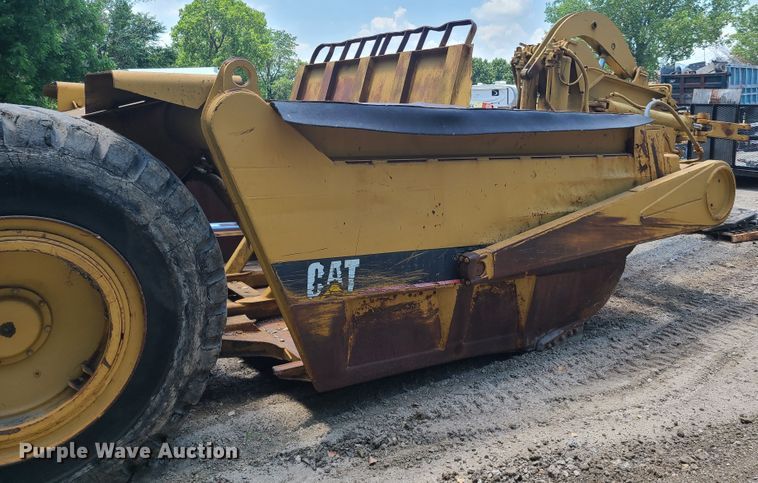 image for item EL9878 Caterpillar pan scraper