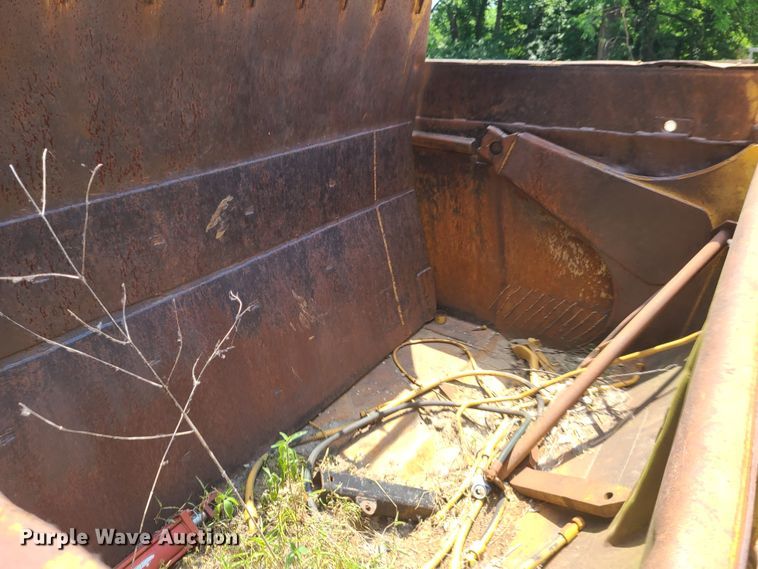 image for item EL9878 Caterpillar pan scraper