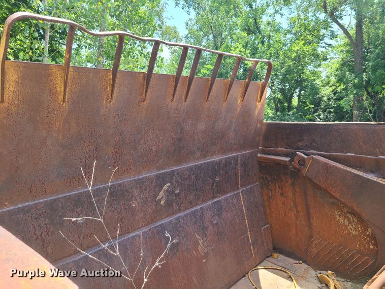 image for item EL9878 Caterpillar pan scraper