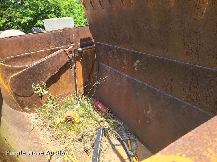 image for item EL9878 Caterpillar pan scraper