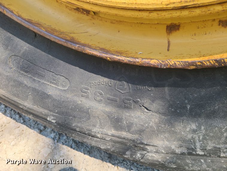 image for item EL9878 Caterpillar pan scraper