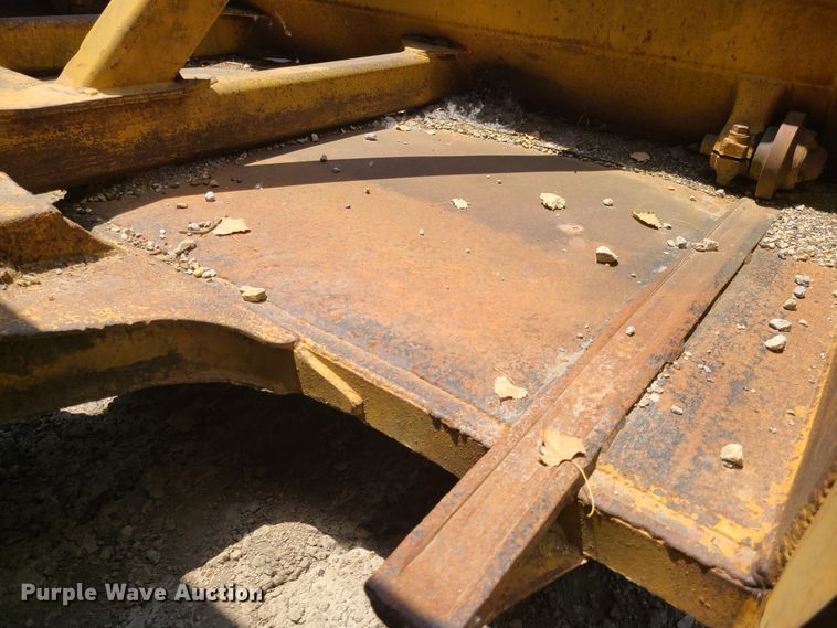 image for item EL9878 Caterpillar pan scraper