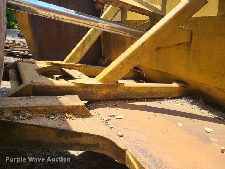 image for item EL9878 Caterpillar pan scraper