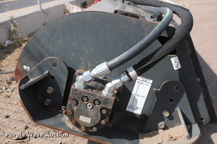 image for item EP9656 2014 Bobcat 62 skid steer tiller