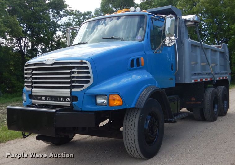 image for item FX9193 2003 Sterling L-Line  dump truck