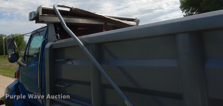 image for item FX9193 2003 Sterling L-Line  dump truck